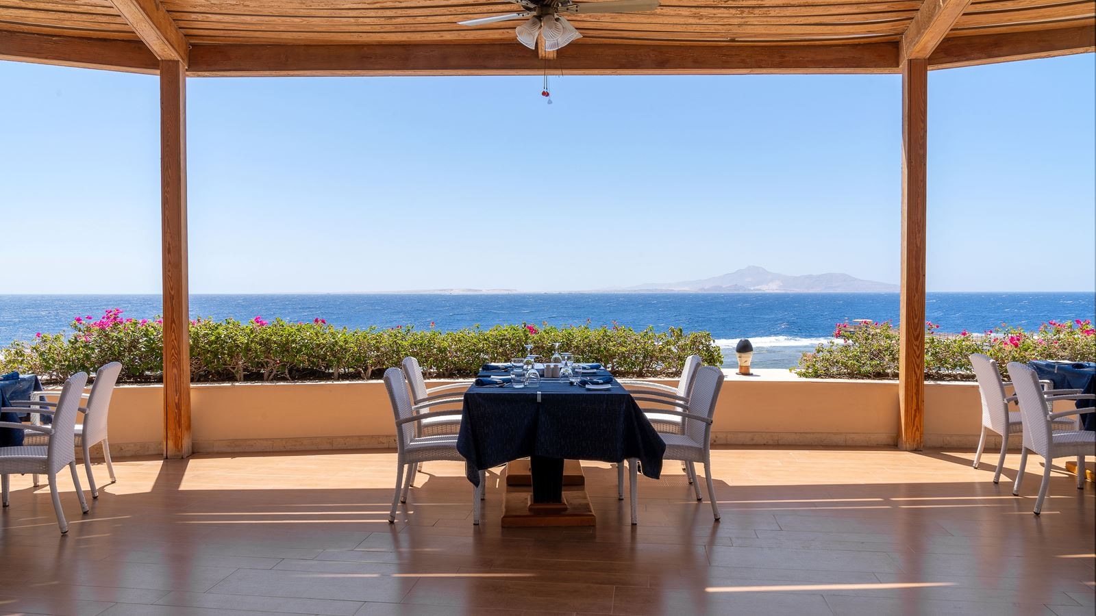 restaurants-red-sea-warf