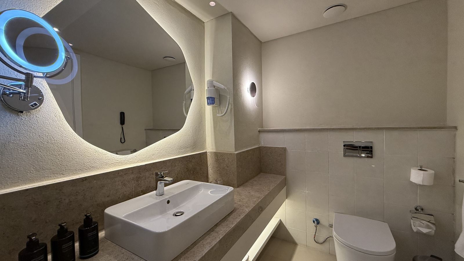 rooms-superior-room-with-2-queen-beds-sea-view-beach-side