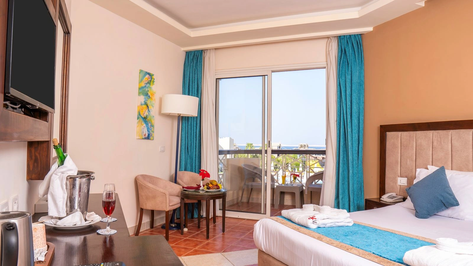 rooms-standard-pool-room
