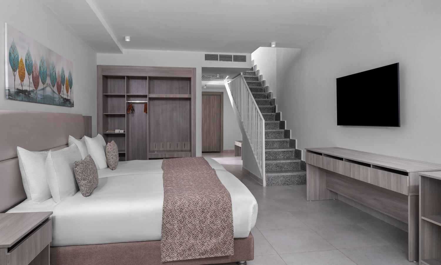 rooms-duplex-pool-view-+14-years