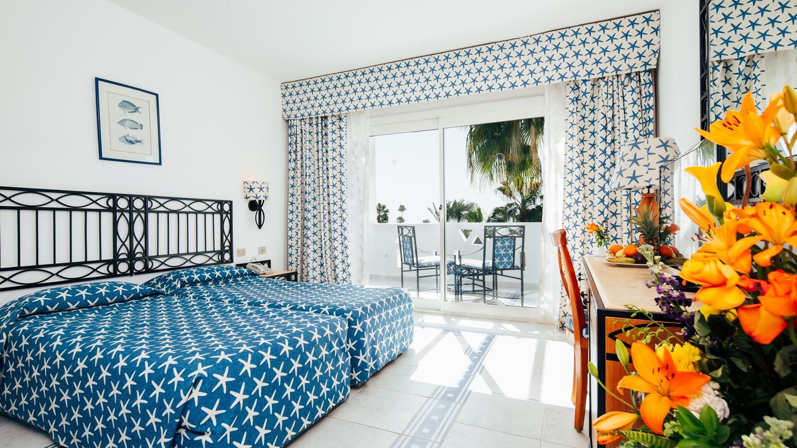 rooms-domina-aquamarine-pool