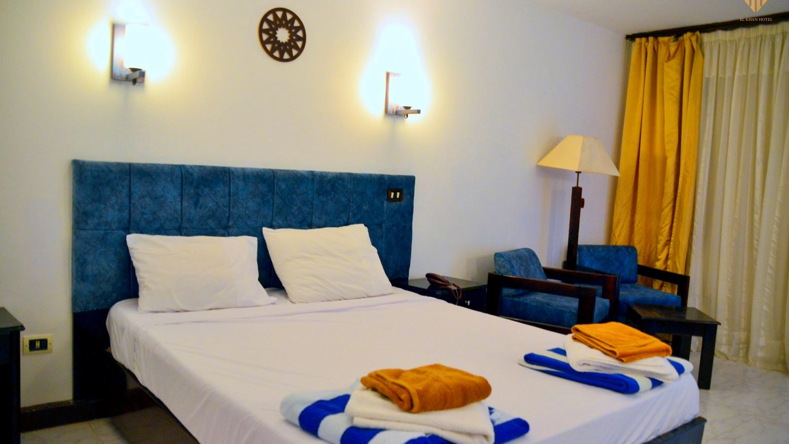 rooms-double-standard-room-poolview