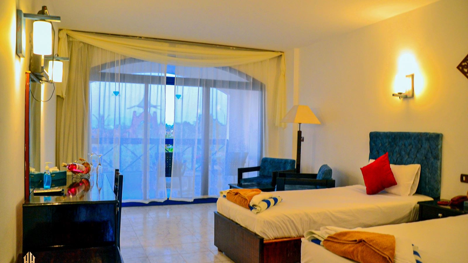 rooms-double-standard-room-gardenview