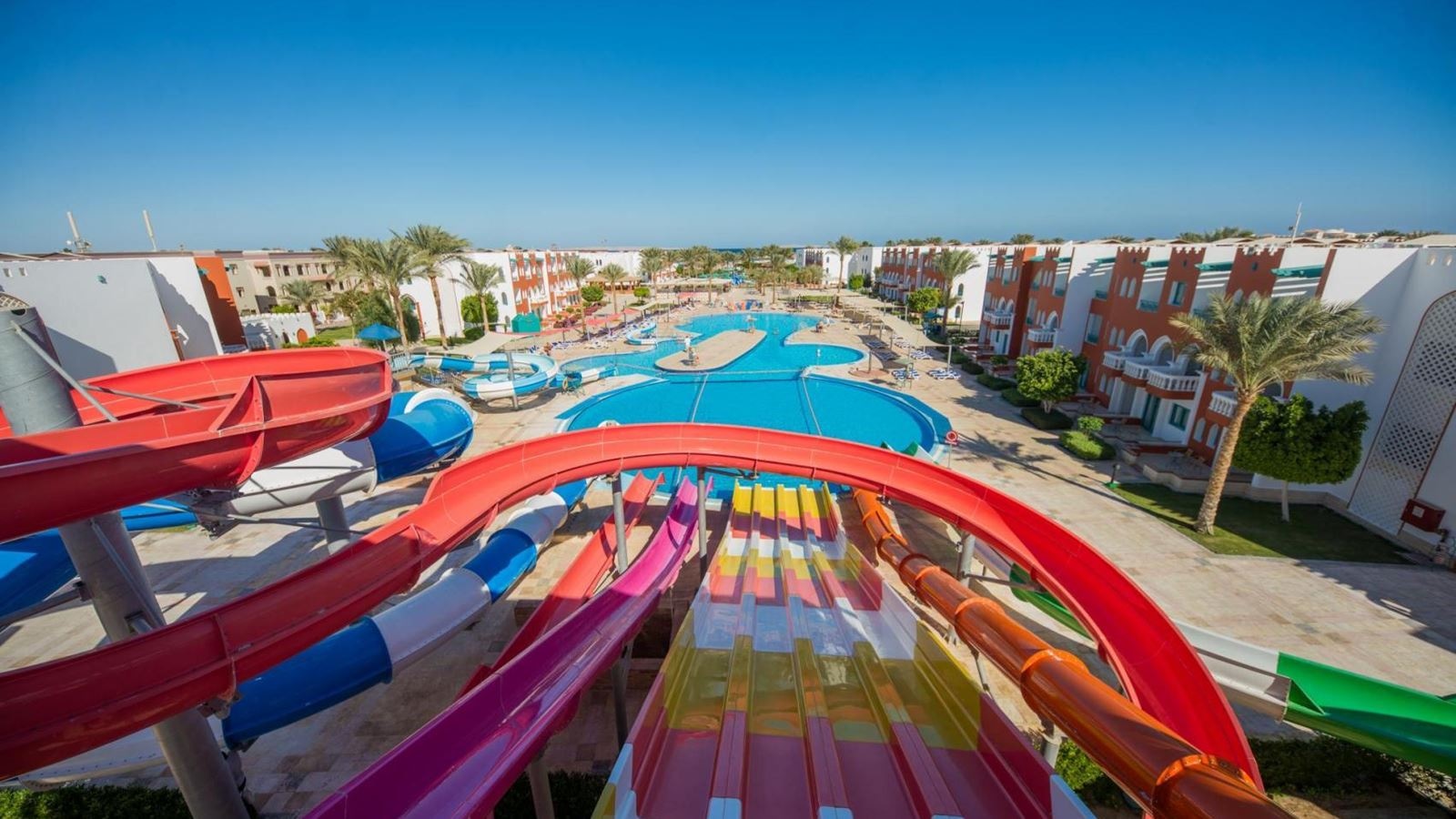 water-park-outdoor-pool