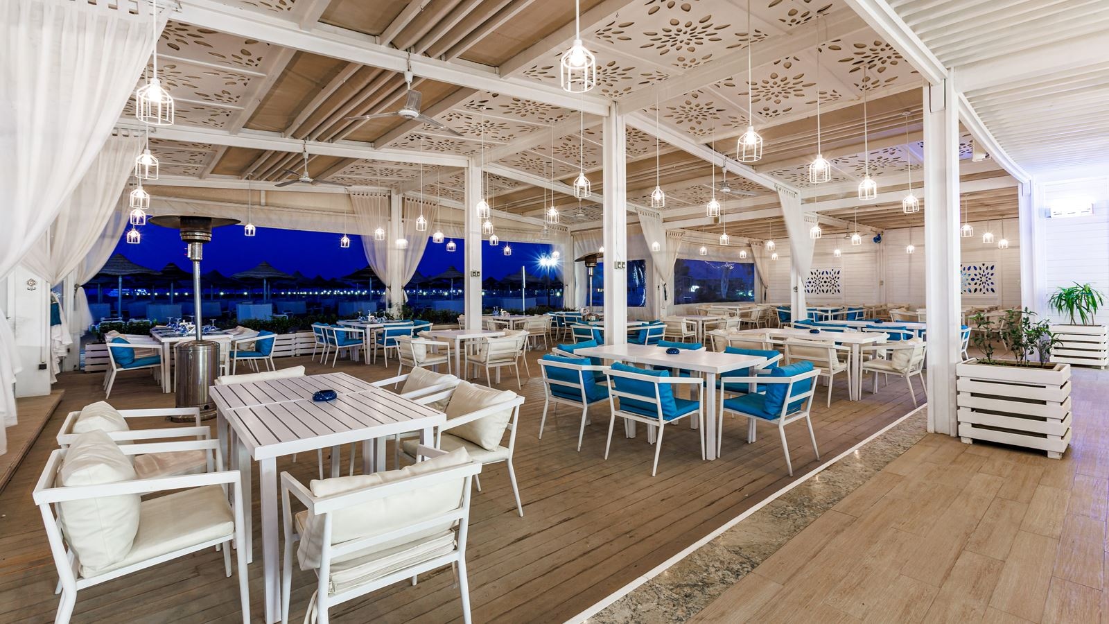 restaurants-nasaya-restaurant--lounge