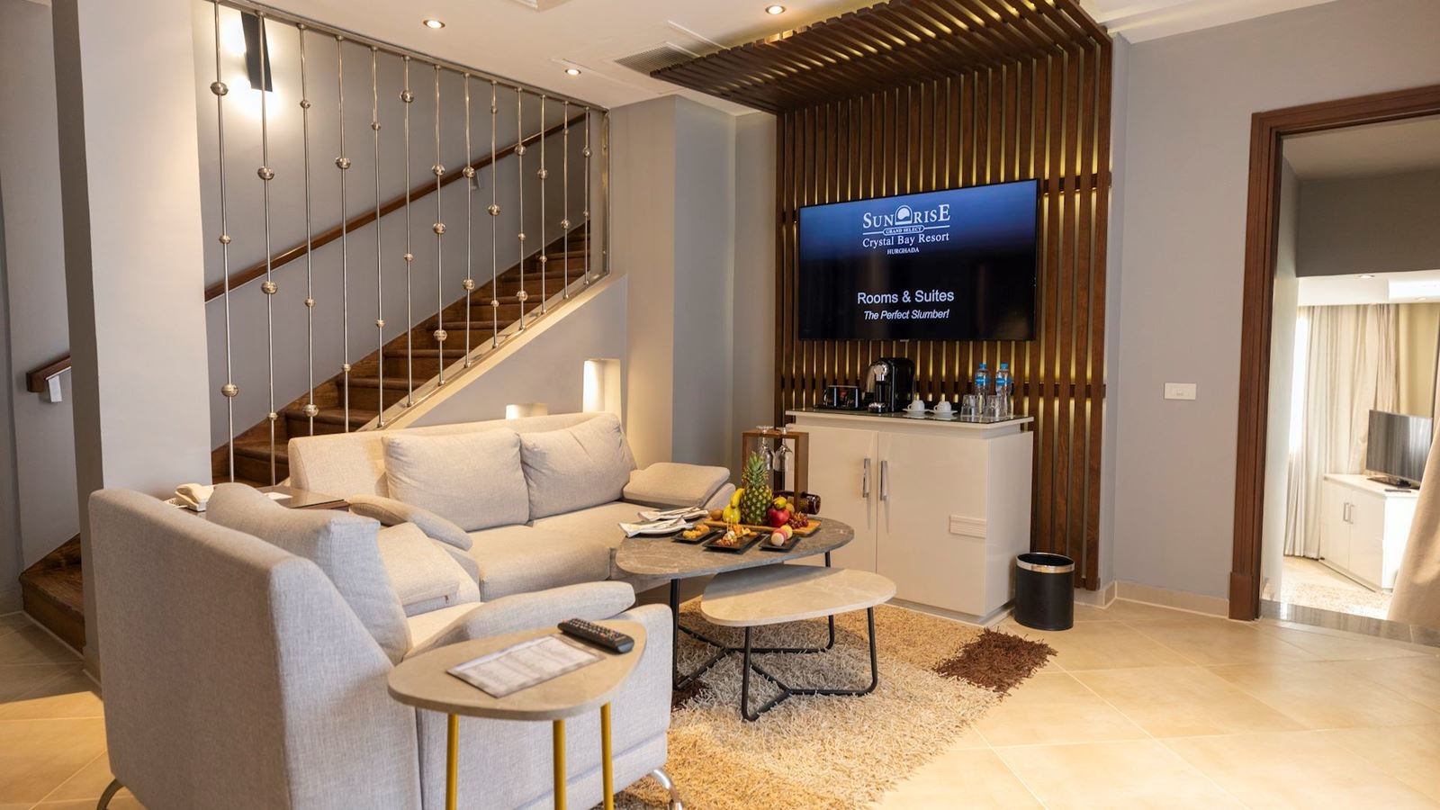 rooms-jacuzzi-suite-sea-view-posh-club