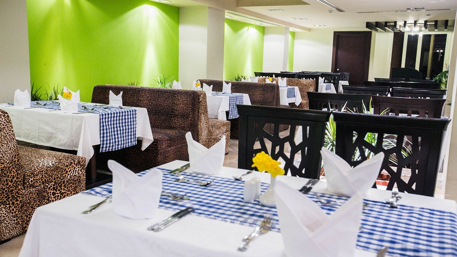 restaurants-main-restaurant