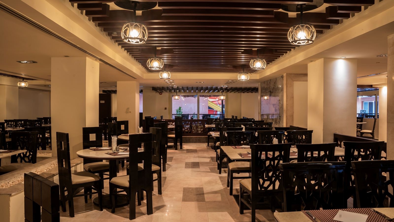 restaurants-main-restaurant