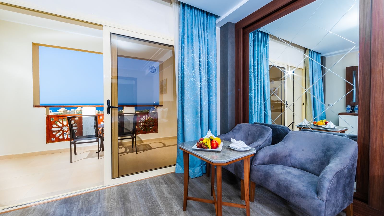 rooms-grand-club-executive--sea-view