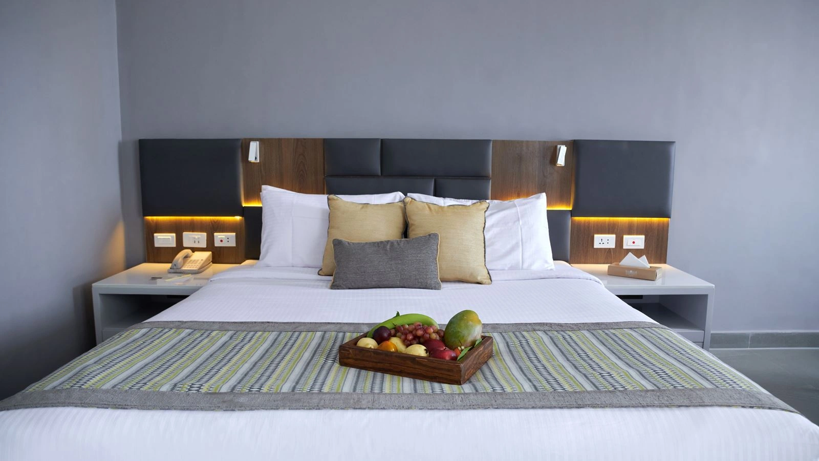 rooms-superior-garden--ssv--pool--aqua-view-room