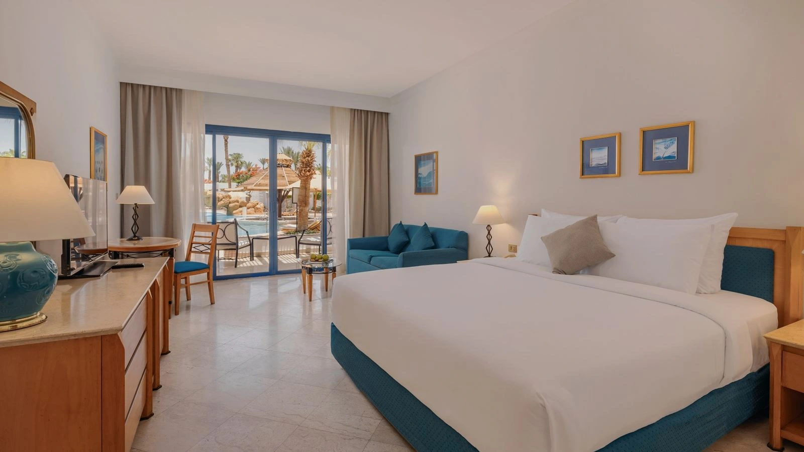 rooms-superior-pool-view