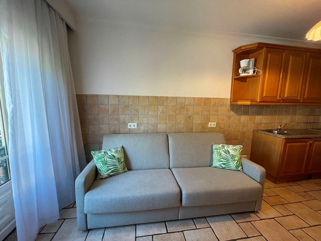 rooms-a2--2-bedroom-apartment