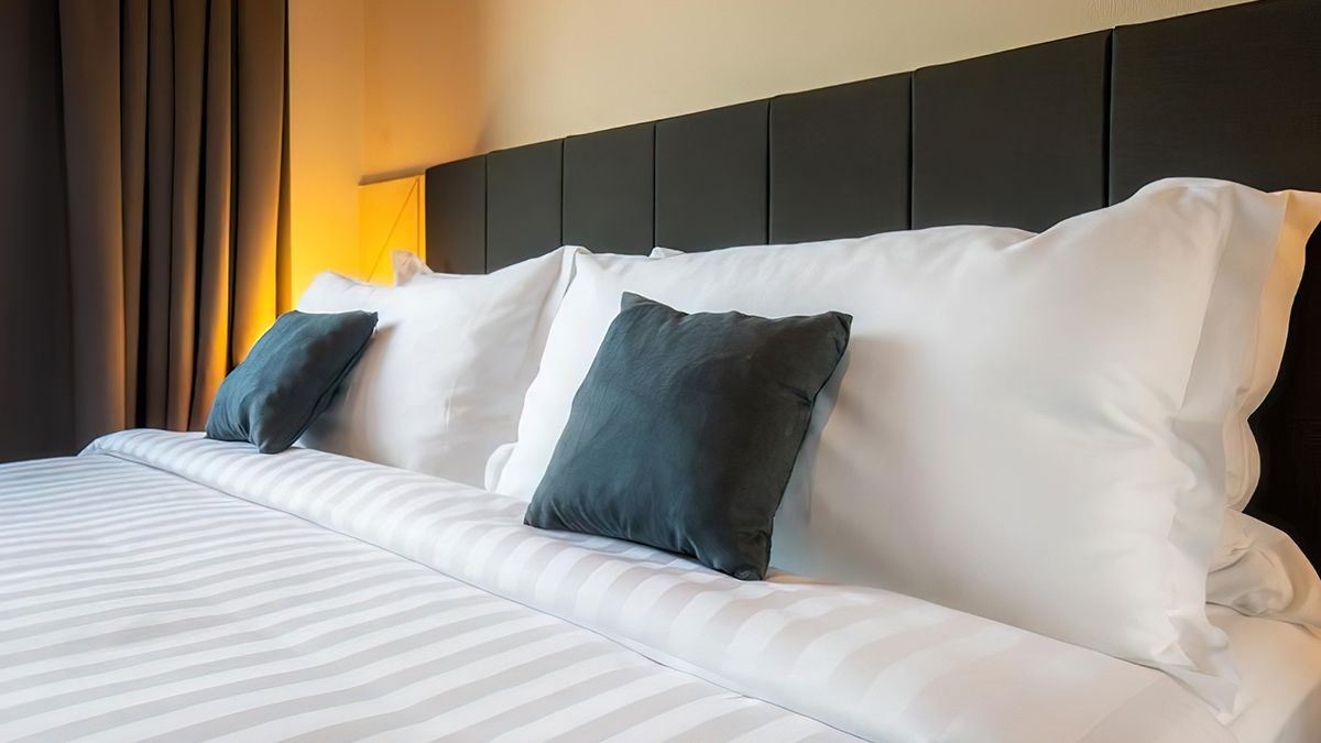 rooms-connect-family-room