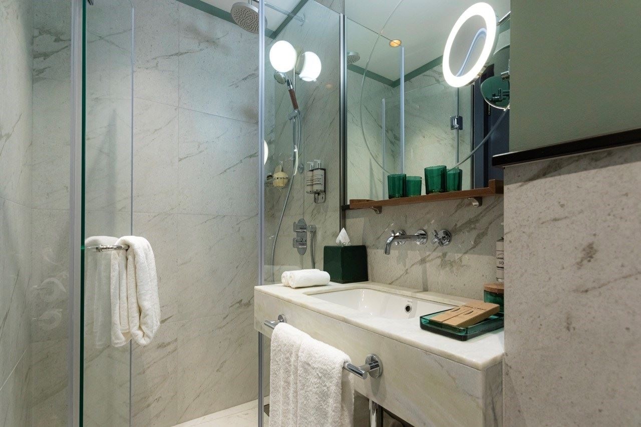 rooms-junior-suite-with-terrace-dbl