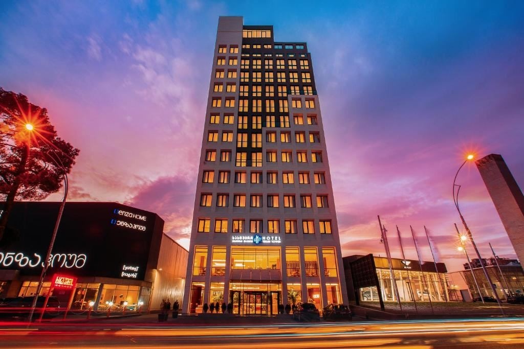 general-main-building