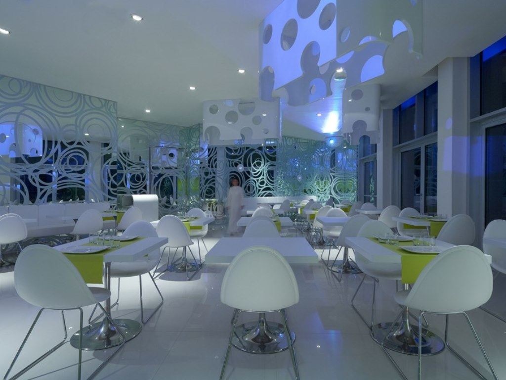 restaurants-restaurant