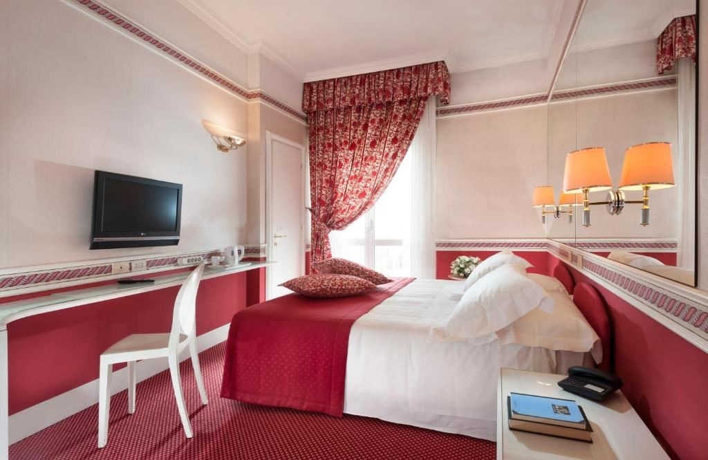 rooms-classic-room-with-balcony