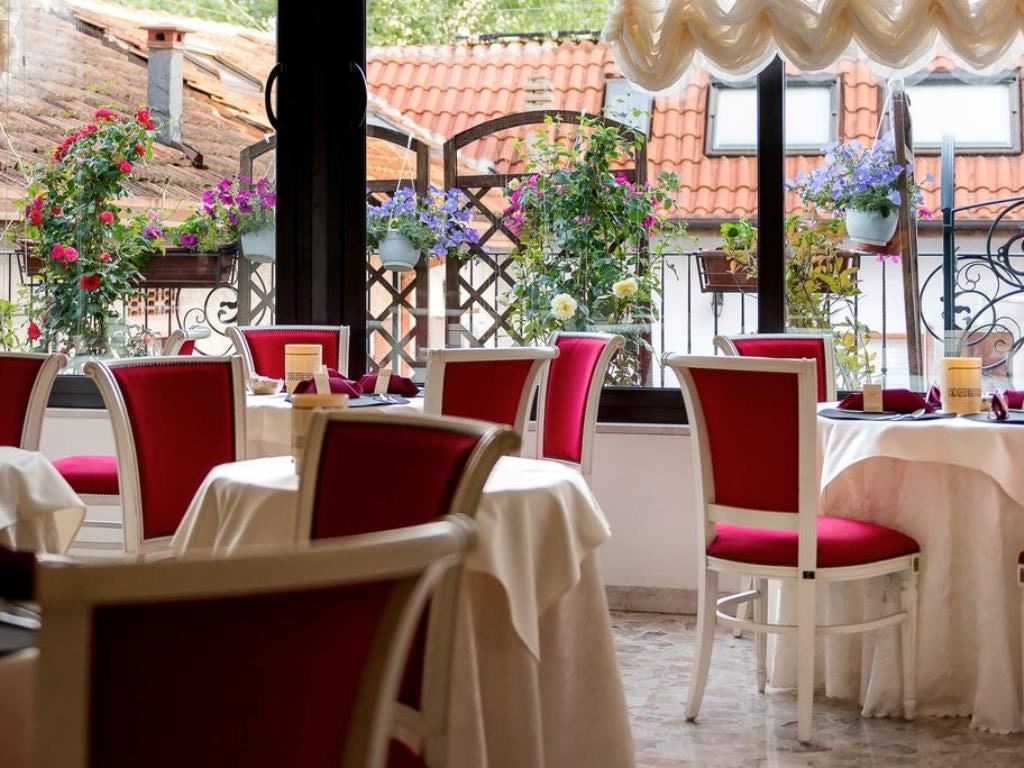 restaurants-breakfast-room