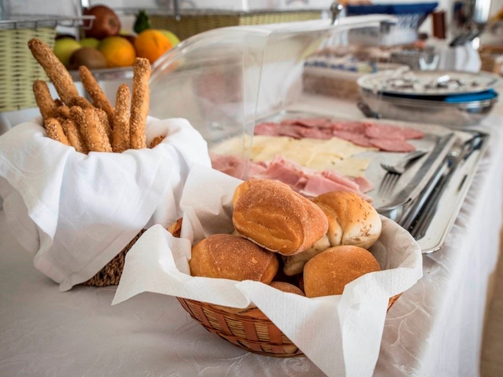 restaurants-breakfast-room