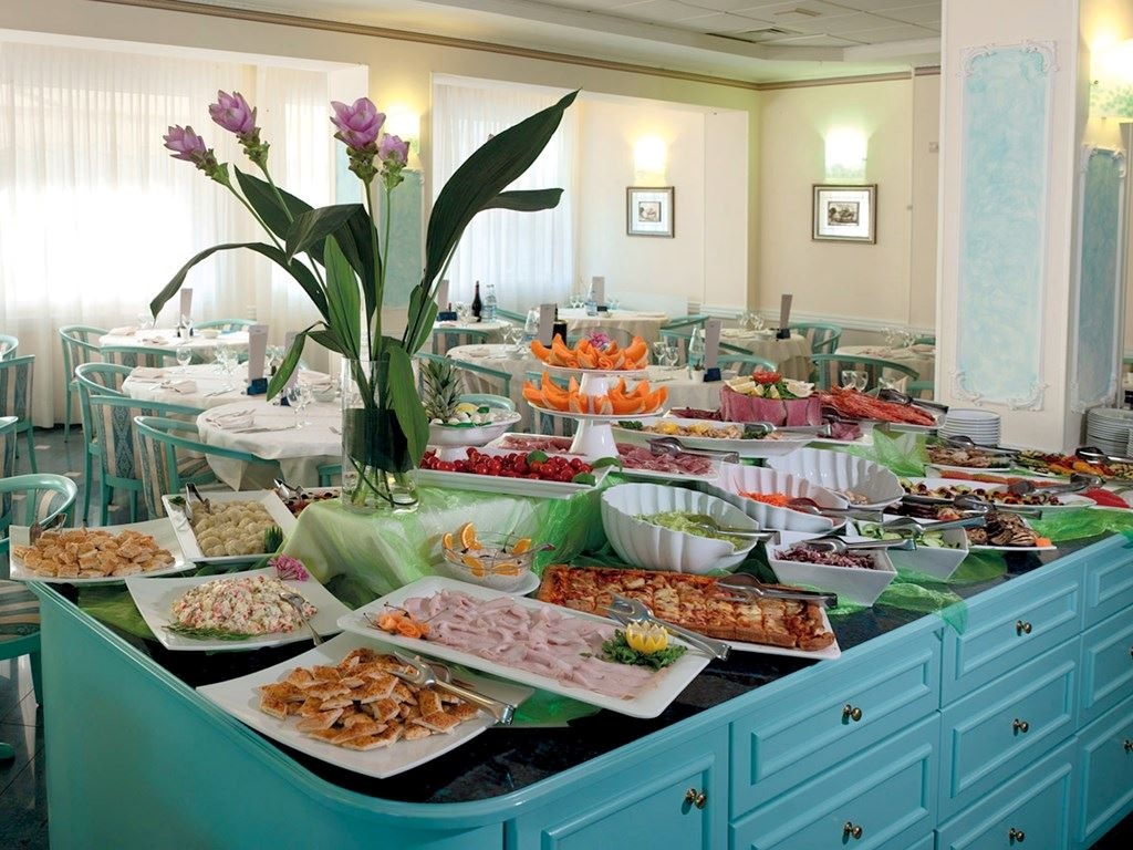 restaurants-restaurant