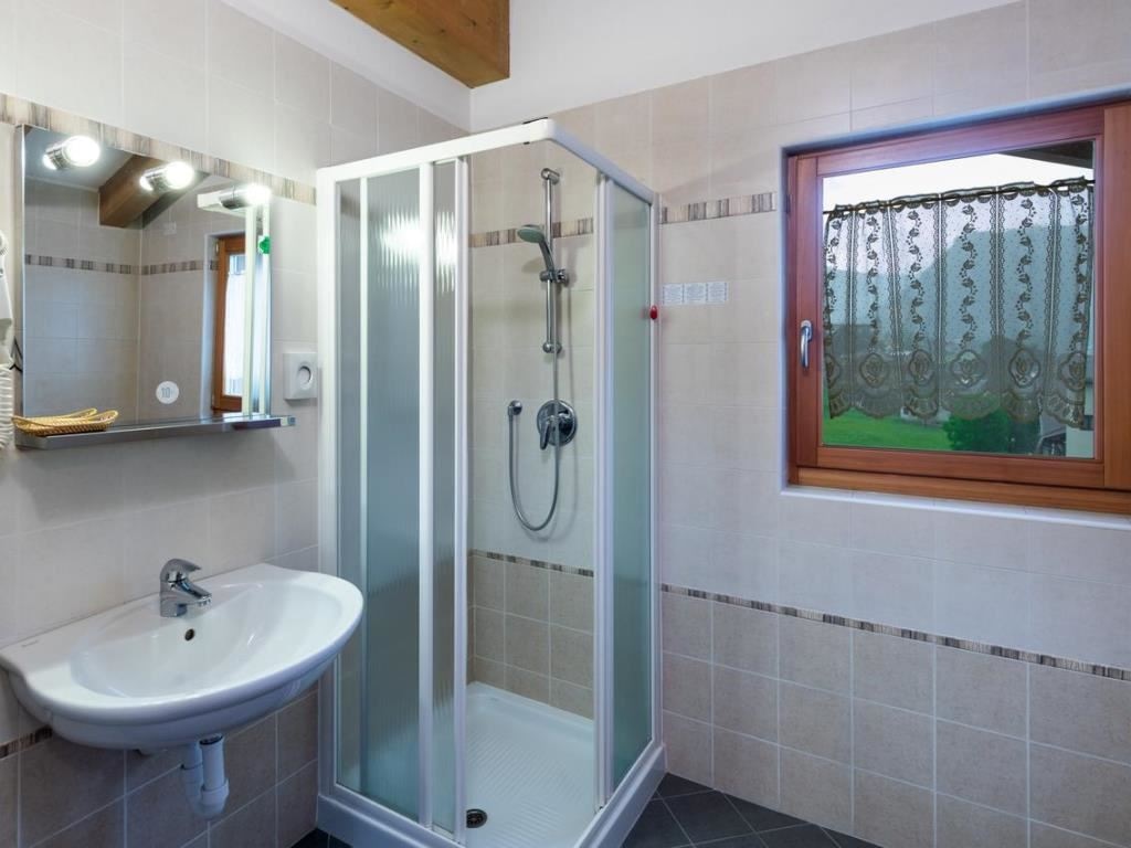 rooms-standard-room-with-balcony-with-family-plan-special-offer