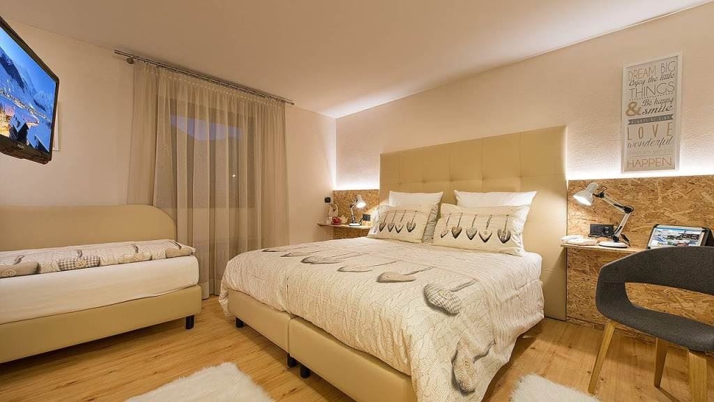 rooms-economy-room-4-pax