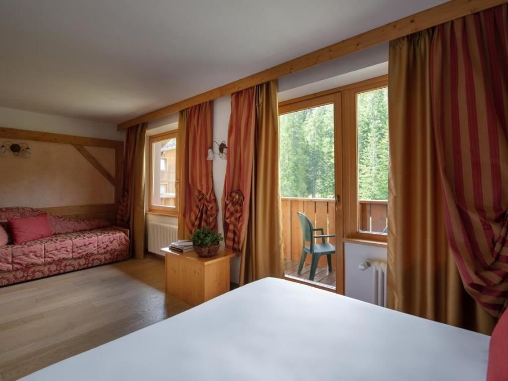 rooms-dolomiti-double-room