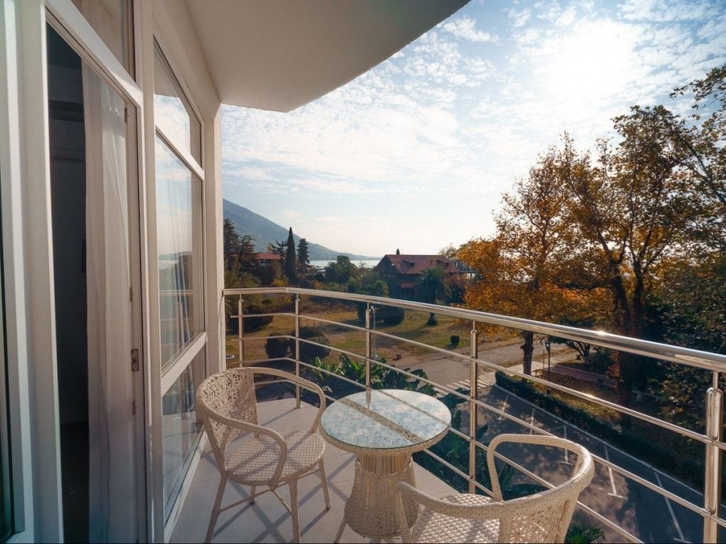 rooms-standart-balcony