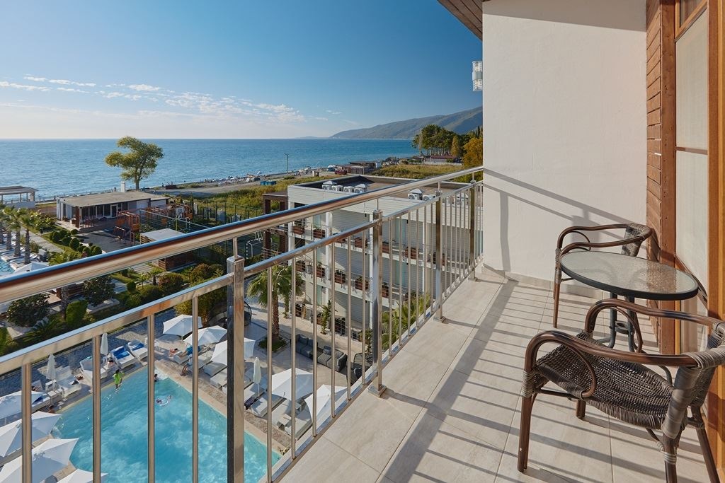 rooms-deluxe-sea-view