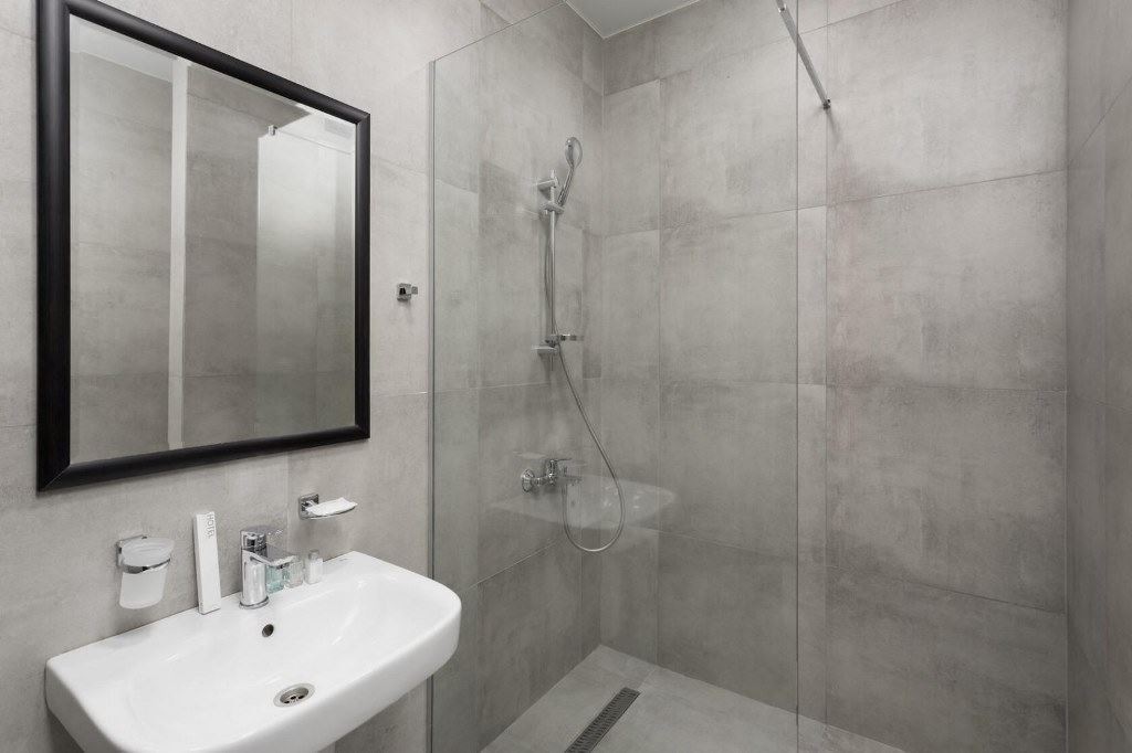 rooms-delux-terrasa-mountein