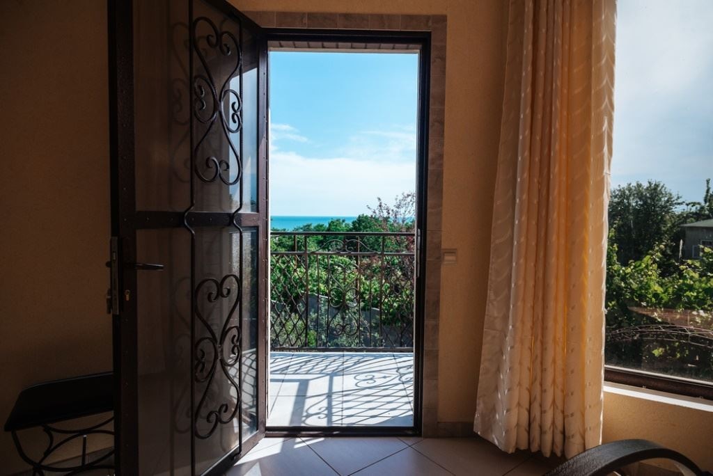 rooms-standart-balcony