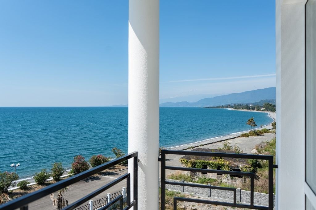 rooms-suite-with-balcony