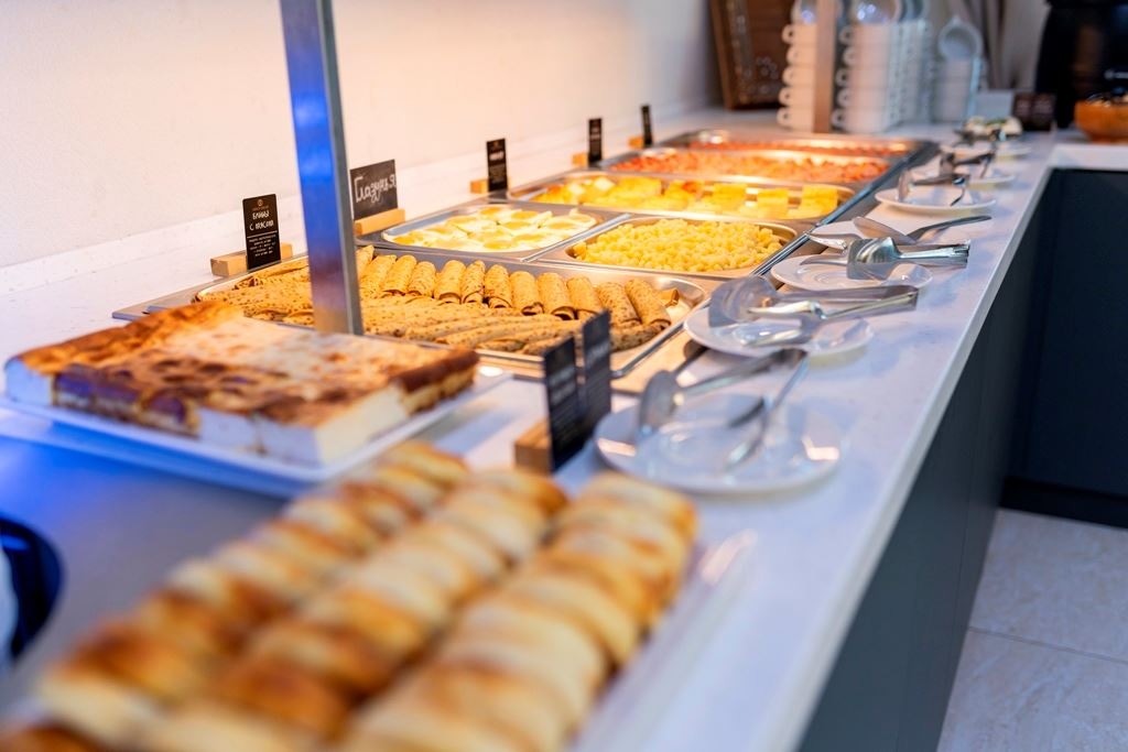 restaurants-restaurant