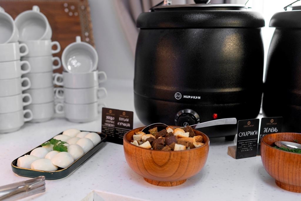 restaurants-restaurant