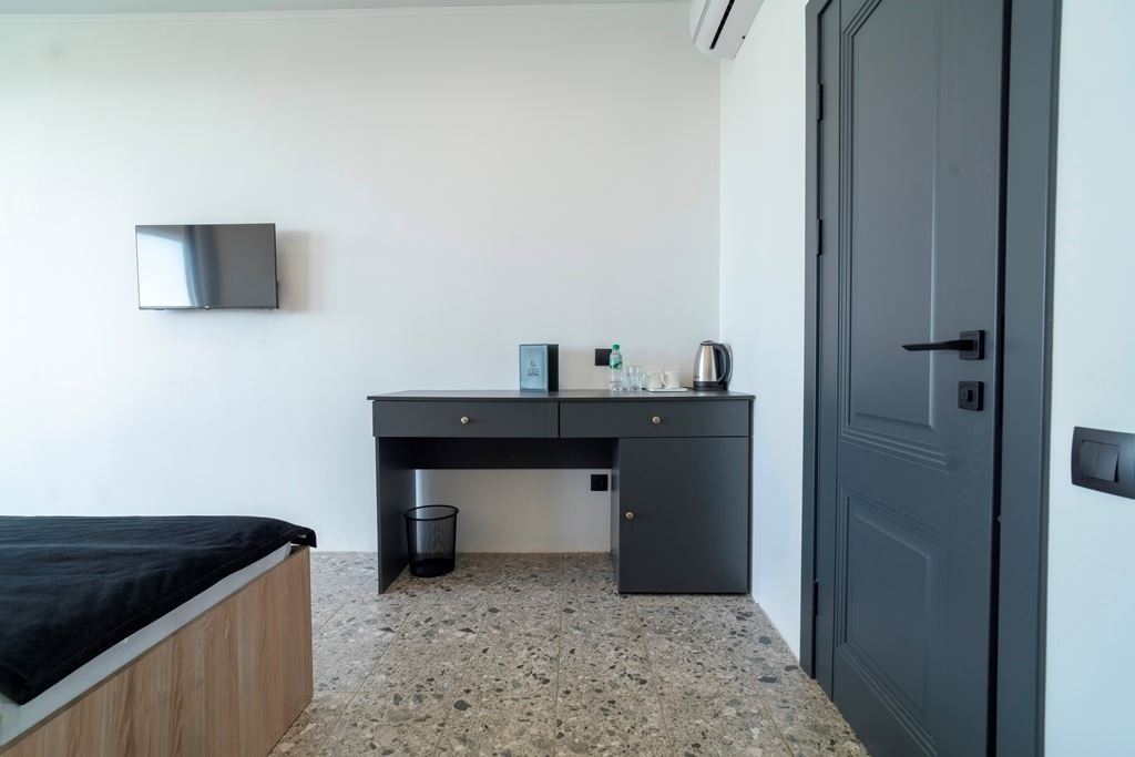 rooms-standart-balcony-sea-corp-2