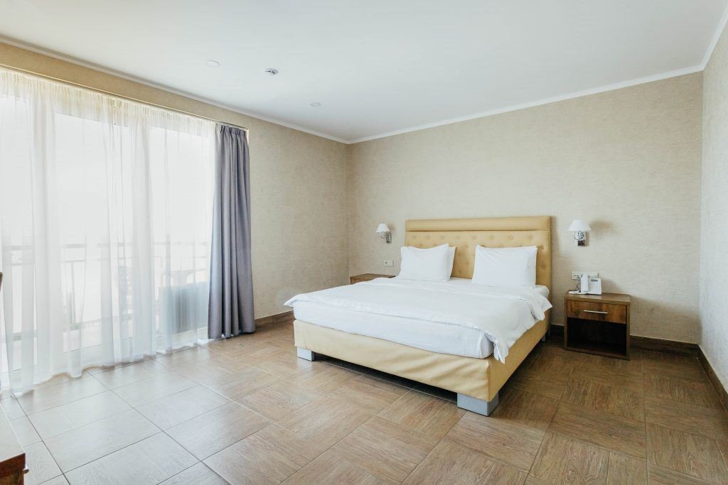 rooms-standart-superior-balcony-side-sea-view