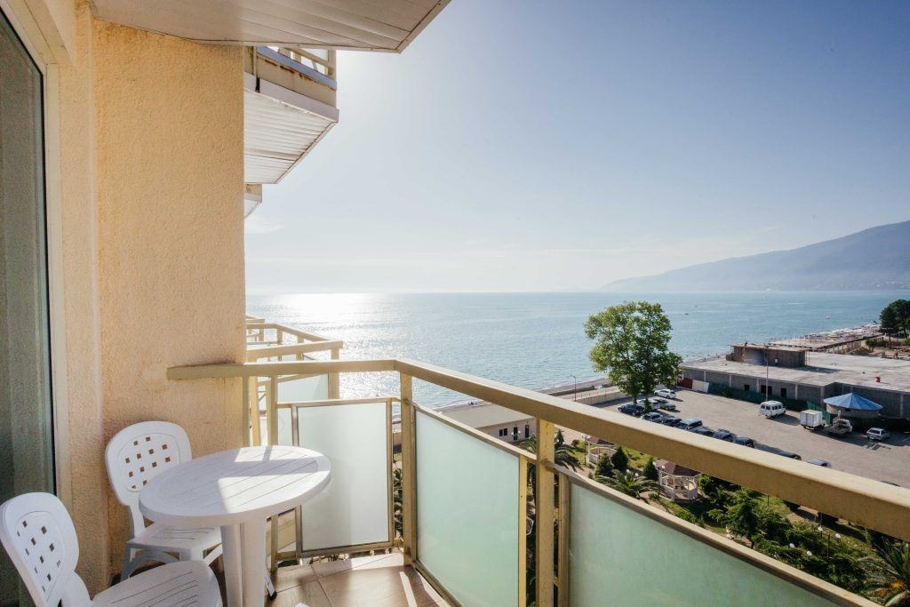 rooms-standart-superior-balcony-side-sea-view