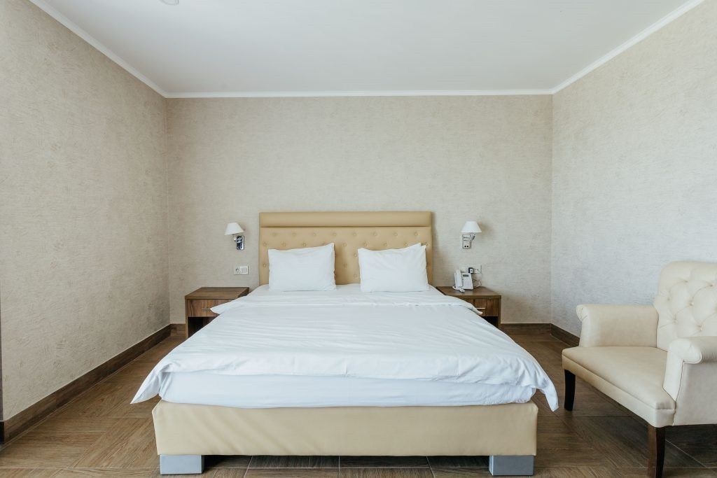 rooms-family-suite-balcony-side-sea-view