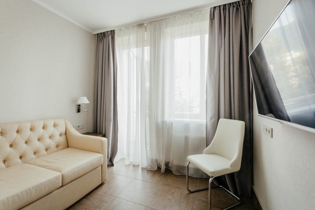 rooms-superior-2-rooms-with-balcony-park-view