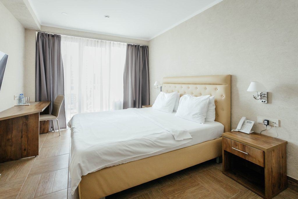 rooms-standart-with-balcony-park-view