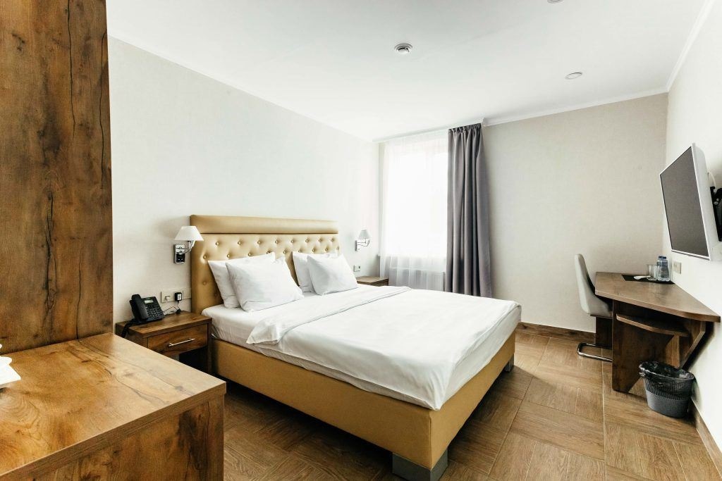 rooms-standart-no-balcony-park-view