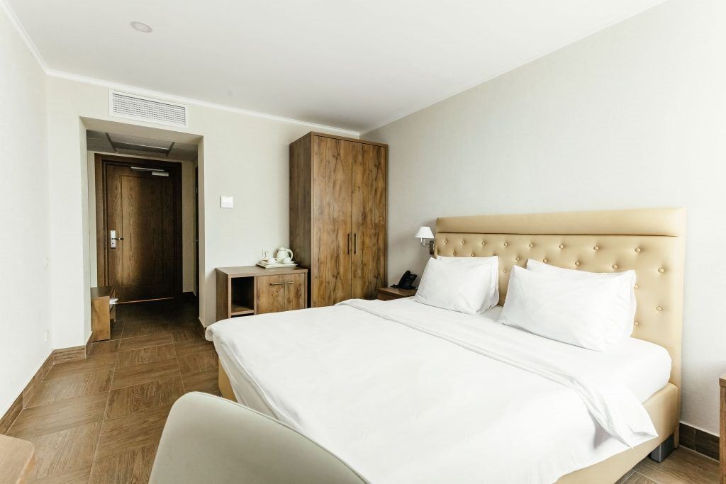 rooms-standart-no-balcony-park-view