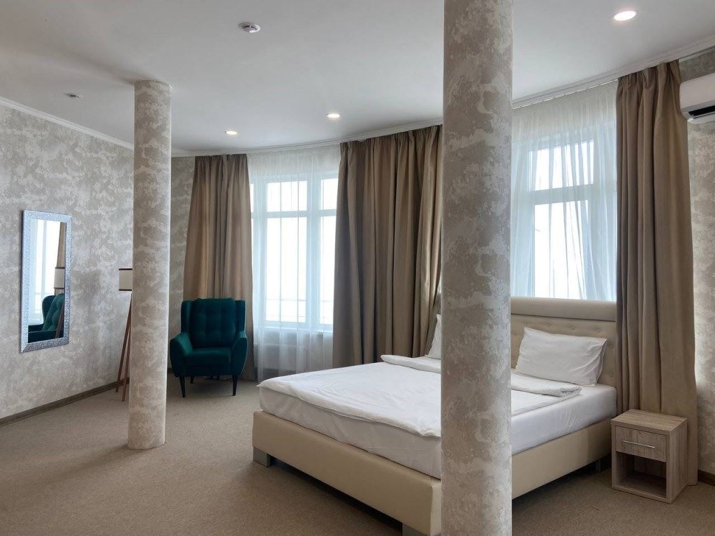 rooms-luxe-2-rooms-terrace-sea-view