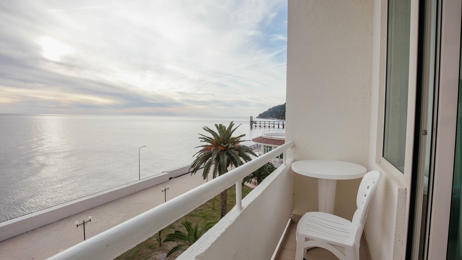 rooms-standart-balcony--sea-view