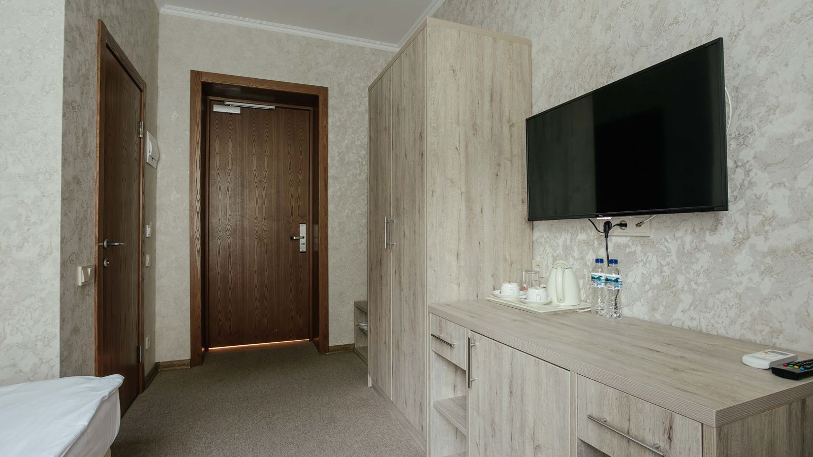 rooms-standart-without-balcony--park-view