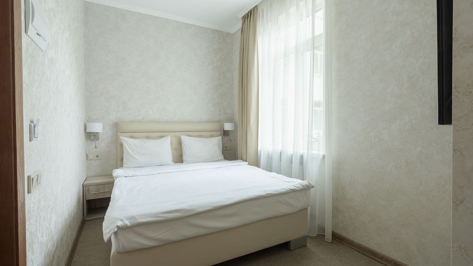 rooms-superior-without-balcony--park-view