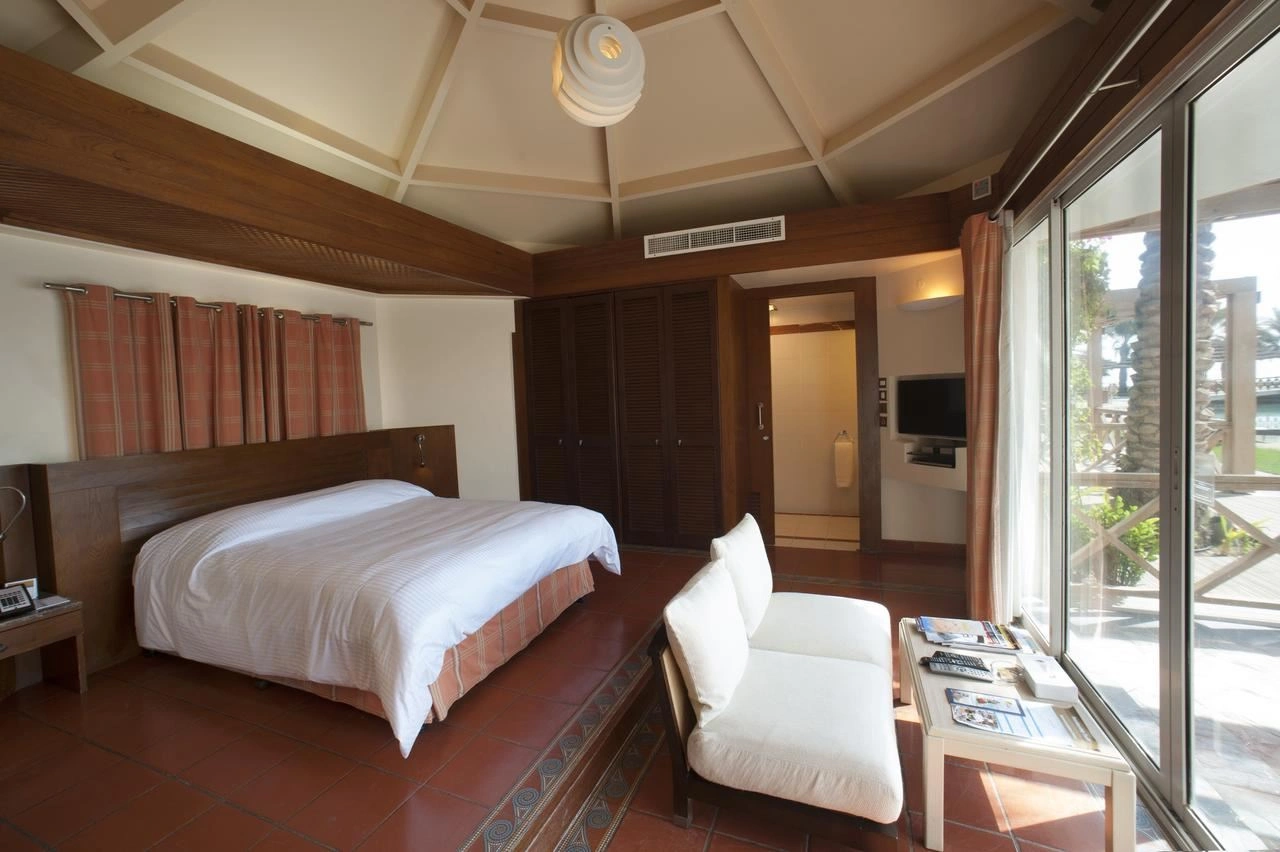 rooms-queentwin-cabana