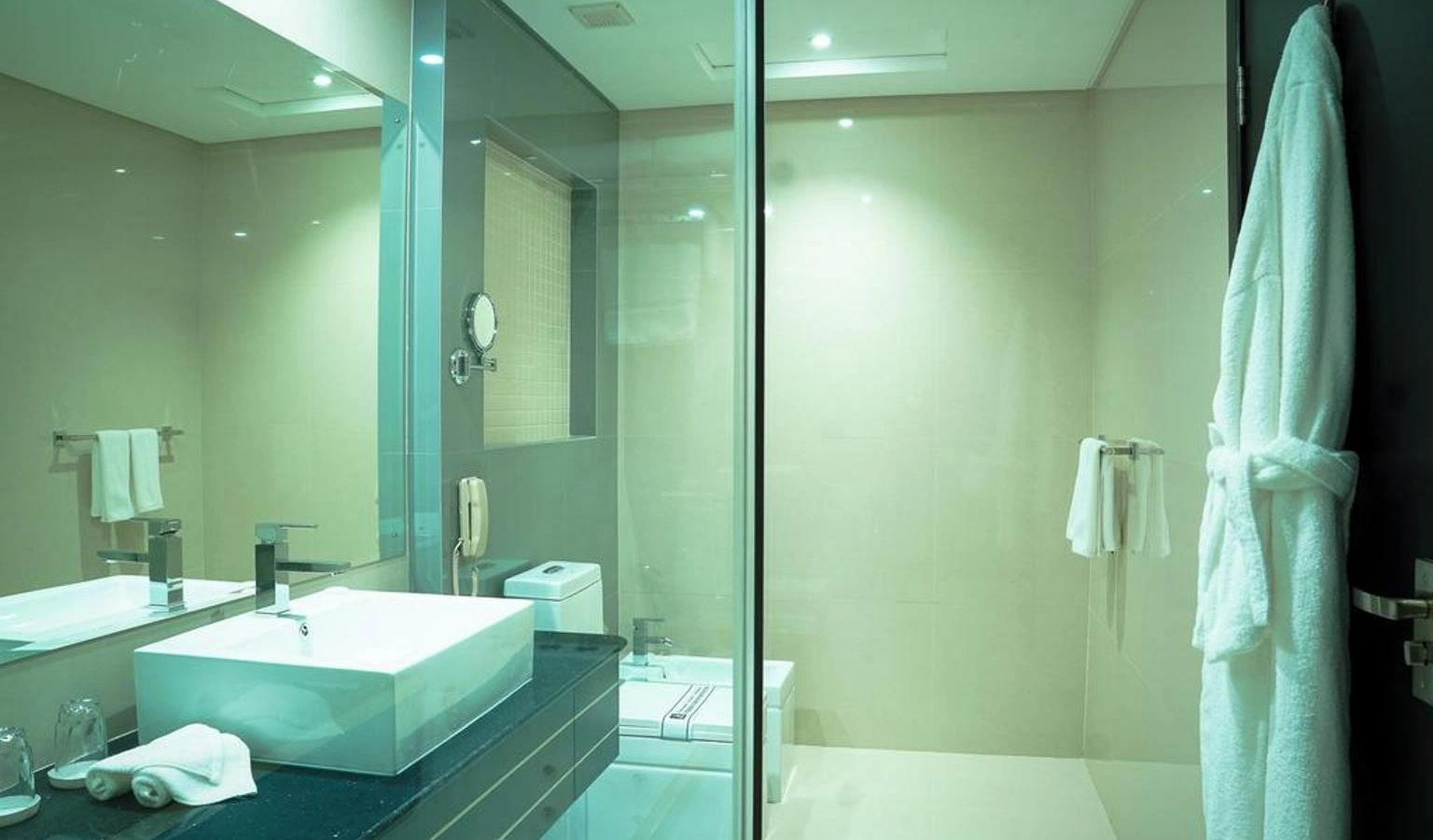 rooms-standard-double-room