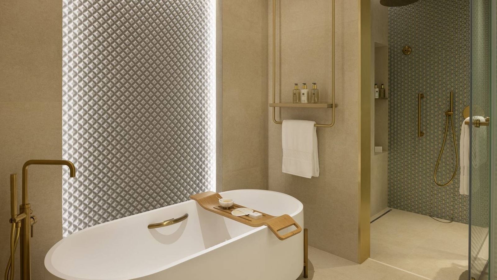 rooms-ocean-deluxe-room