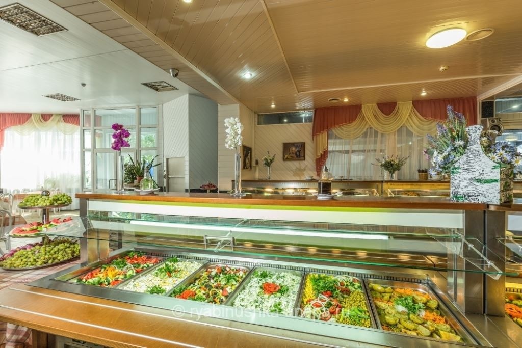 restaurants-obedennyi-zal